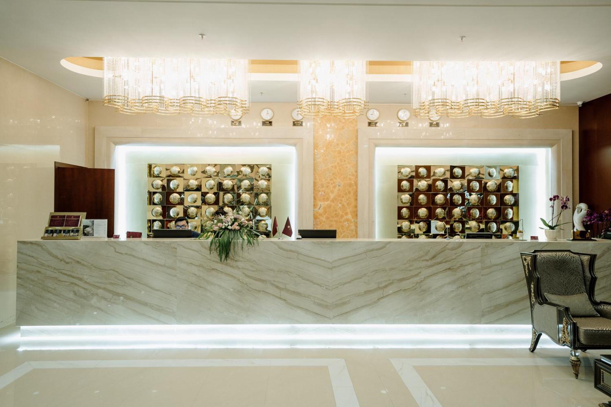 โรงแรม เบจิง พาเลซ โซลักซ์ แอสทานา อัสตานา ภายนอก รูปภาพ Reception
